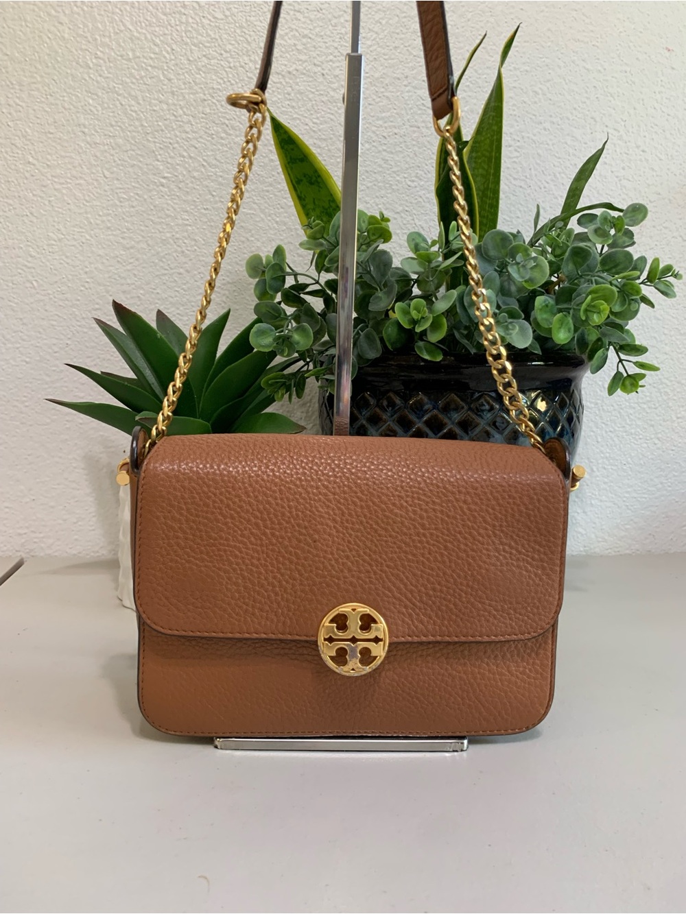 👜💕 Tory Burch Brown Pebbled Leather Crossbody Bag